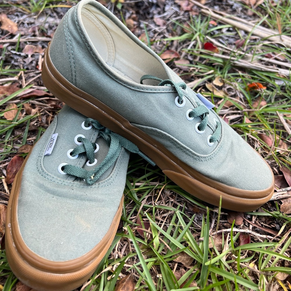 Vans Authentic Duck Green/Gum canvas sneakers unisex (W7.5, M6)